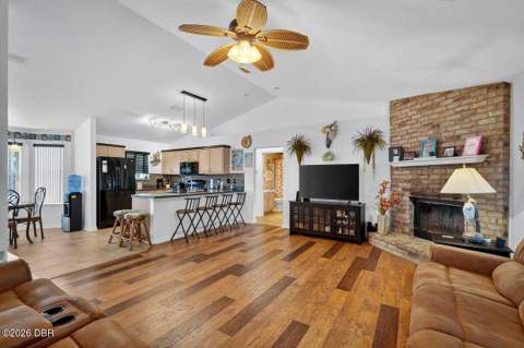89 Robinson Drive, Palm Coast FL - photo 9 of 41