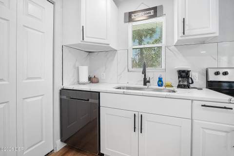 419 Burleigh Avenue, Holly Hill FL - photo 13 of 40