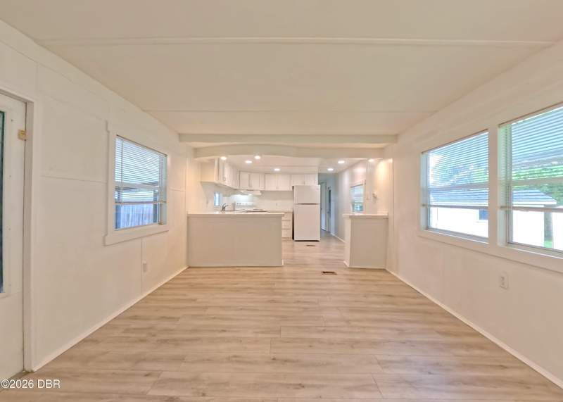 2 bedroom Mobile Home at 1517 Avenue C, Daytona Pines, Ormond Beach — photo 4