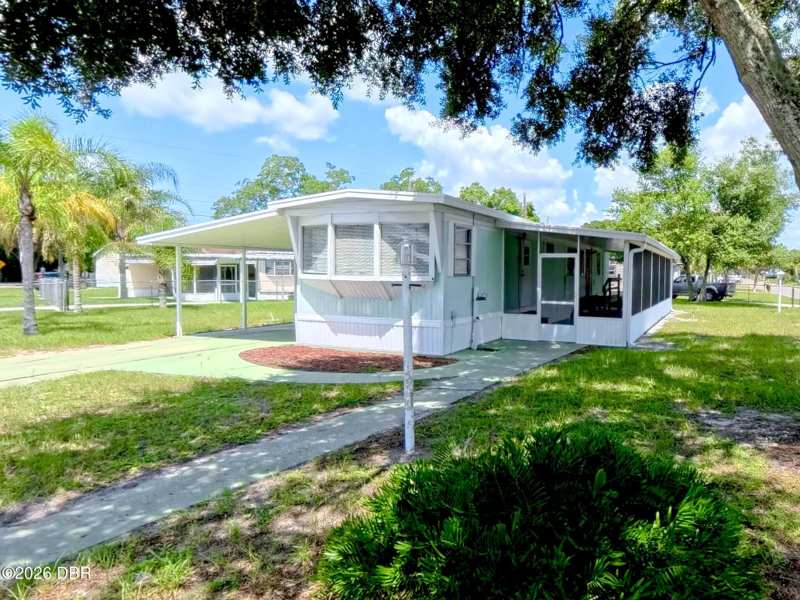 2 bedroom Mobile Home at 1302 Arroyo Parkway, Tropical Mobile Home Village, Ormond Beach — photo 1