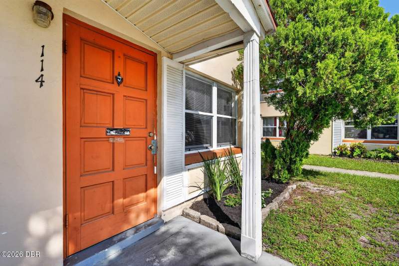 2 bedroom Townhouse at 1600 S Palmetto Avenue #114, River Golf Townhouses, South Daytona — photo 2