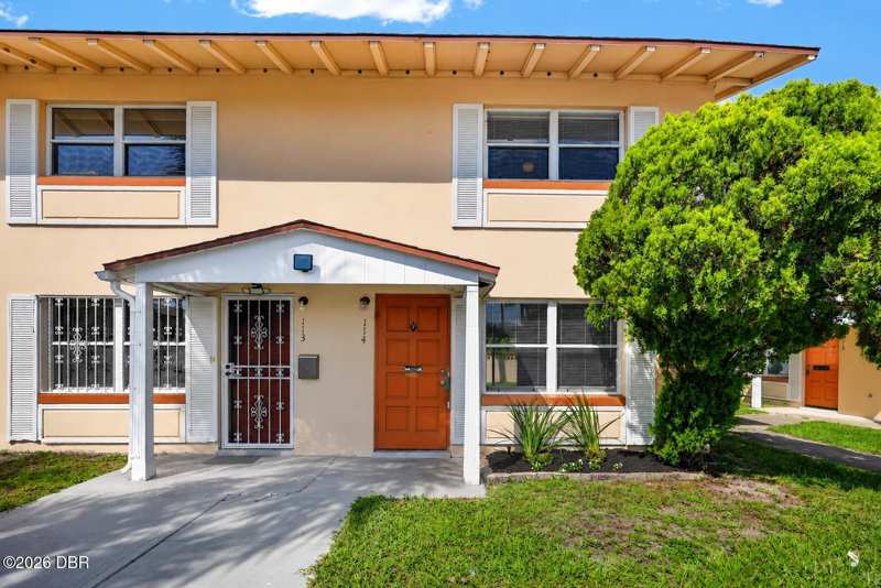 2 bedroom Townhouse at 1600 S Palmetto Avenue #114, River Golf Townhouses, South Daytona — photo 1