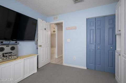 18 Phoenix Lane, Palm Coast FL - photo 13 of 40