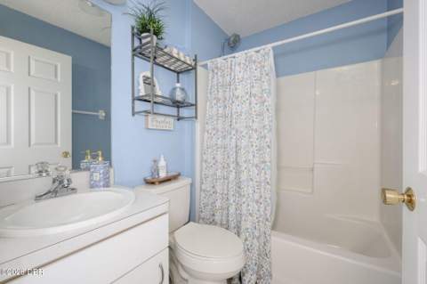 18 Phoenix Lane, Palm Coast FL - photo 14 of 40