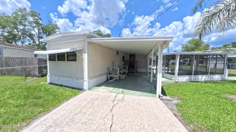 2 bedroom Mobile Home at 1304 Arroyo Parkway, Tropical Mobile Home Village, Ormond Beach — photo 1