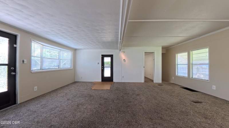 2 bedroom Mobile Home at 1304 Arroyo Parkway, Tropical Mobile Home Village, Ormond Beach — photo 3