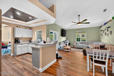 800 Coltra Lane, Deltona FL - photo 10 of 38