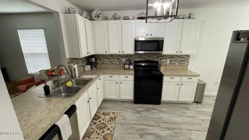 3 bedroom Single Family Residence at 1743 Savannah Lane, Port Orange Plantation, Port Orange — photo 5