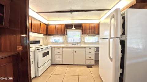 1302 Arroyo Parkway, Ormond Beach FL - photo 6 of 19