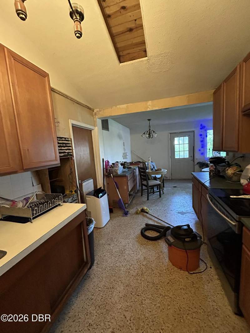 3 bedroom Single Family Residence at 840 Pineapple Road, Palm Grove, South Daytona — photo 5