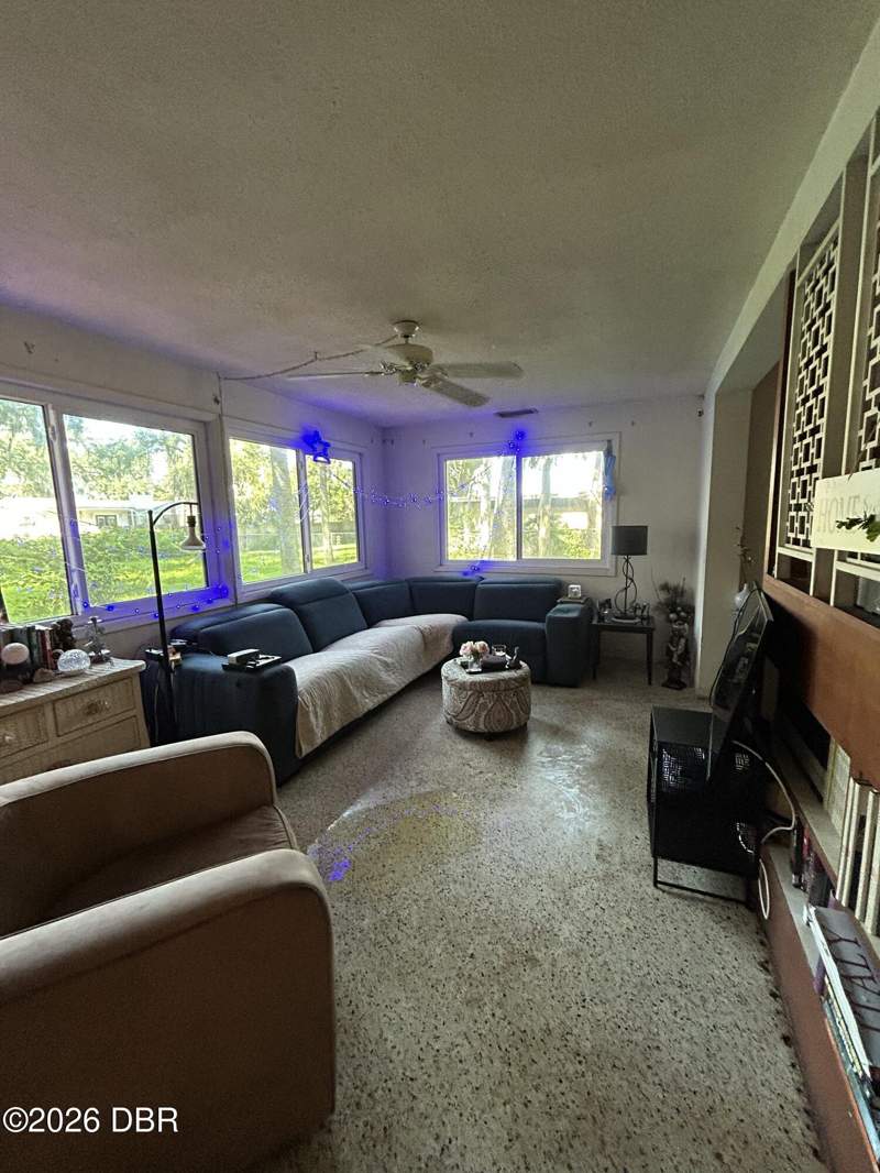 3 bedroom Single Family Residence at 840 Pineapple Road, Palm Grove, South Daytona — photo 4