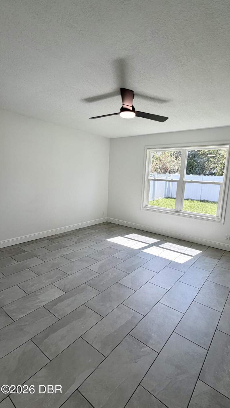 2 bedroom Single Family Residence at 1906 Blake Place, Daytona Estates, Daytona Beach — photo 3