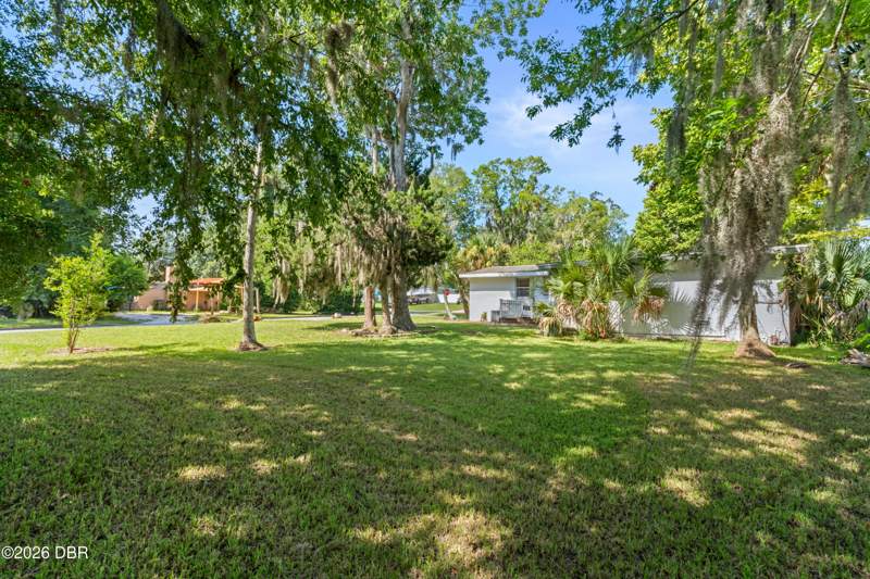 2 bedroom Single Family Residence at 553 S Lanvale Avenue, Tuscawilla Highlands, Daytona Beach — photo 4