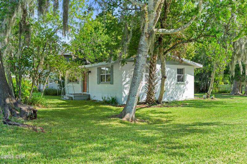 2 bedroom Single Family Residence at 553 S Lanvale Avenue, Tuscawilla Highlands, Daytona Beach — photo 2