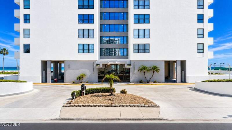 2 bedroom Condominium at 2987 S Atlantic Avenue #1706, Oceans Five, Daytona Beach Shores — photo 3