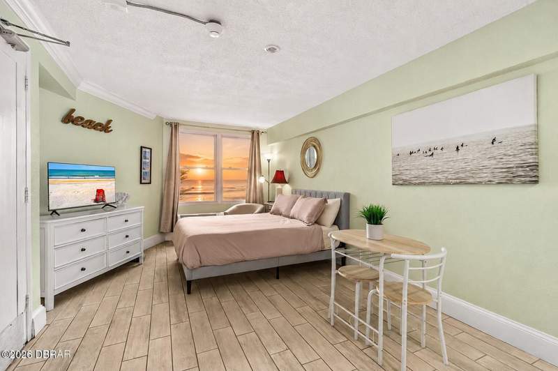 0 bedroom Condotel at 2301 S Atlantic Avenue #501, Hawaiian Inn Beach Resort, A Condo, Daytona Beach — photo 4