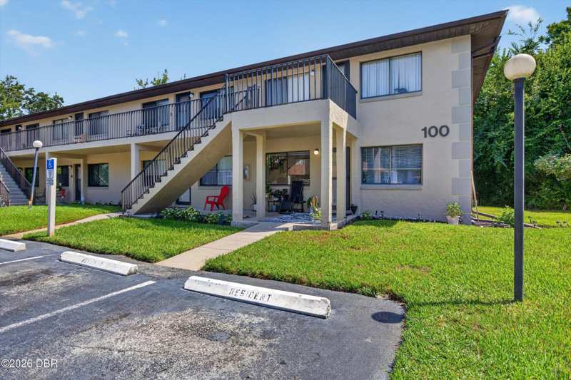 2 bedroom Condominium at 1601 Big Tree Road #104, Yorktowne Estates, Daytona Beach — photo 1