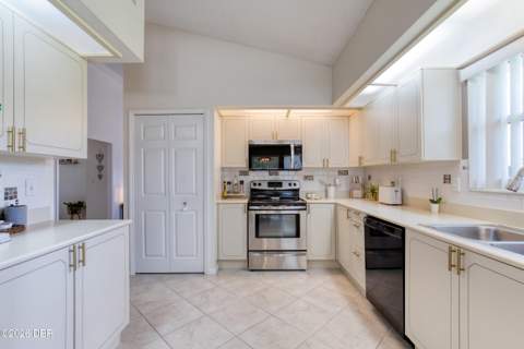 982 Breezemont Court, Port Orange FL - photo 15 of 69