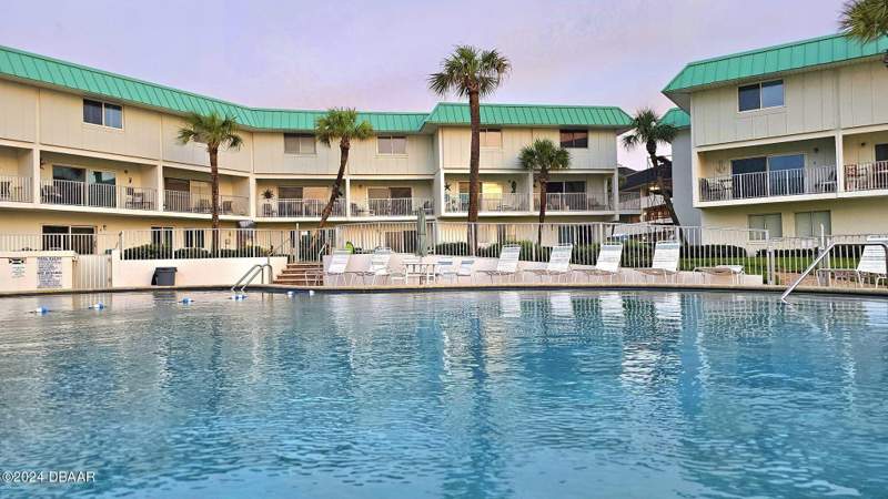 2 bedroom Condominium at 815 Ocean Shore Boulevard #10-A, Ormond Holiday Club, Ormond Beach — photo 2