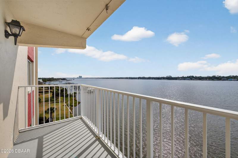 2 bedroom Condominium at 2711 N Halifax Avenue #695, Riverside Condo, Daytona Beach — photo 3