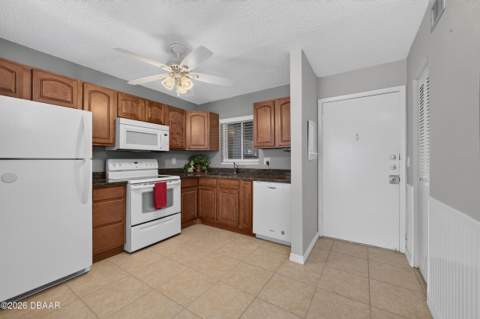 2711 N Halifax Avenue #695, Daytona Beach FL - photo 9 of 55