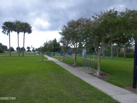 428 Eastwood Lane, Daytona Beach FL - photo 17 of 20