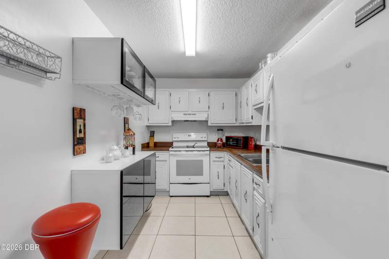 1 bedroom Condominium at 2711 N Halifax Avenue #372, Riverside Condo, Daytona Beach — photo 4
