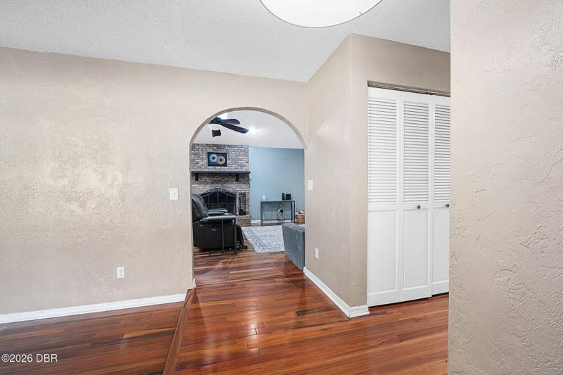 4 bedroom Single Family Residence at 2 Eagle Drive, Tomoka Oaks, Ormond Beach — photo 4