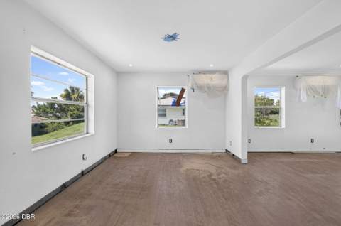 2314 S Peninsula Drive, Daytona Beach FL - photo 17 of 48