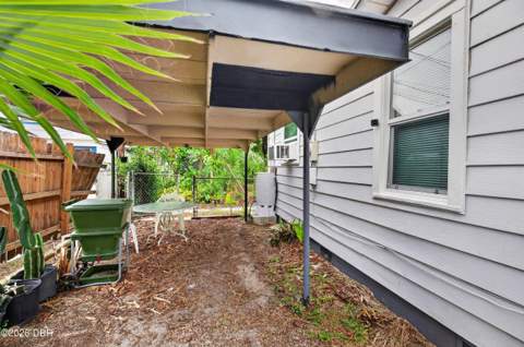 718 Avenue A, Holly Hill FL - photo 6 of 13