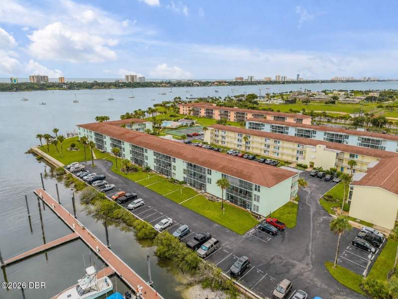 2 bedroom Condominium at 715 S Beach Street #214D, River House, Daytona Beach — photo 4