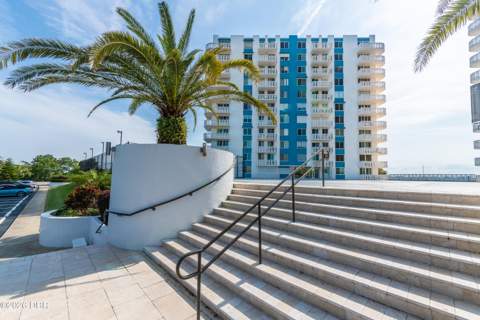 935 N Halifax Avenue #1105, Daytona Beach FL - photo 23 of 34