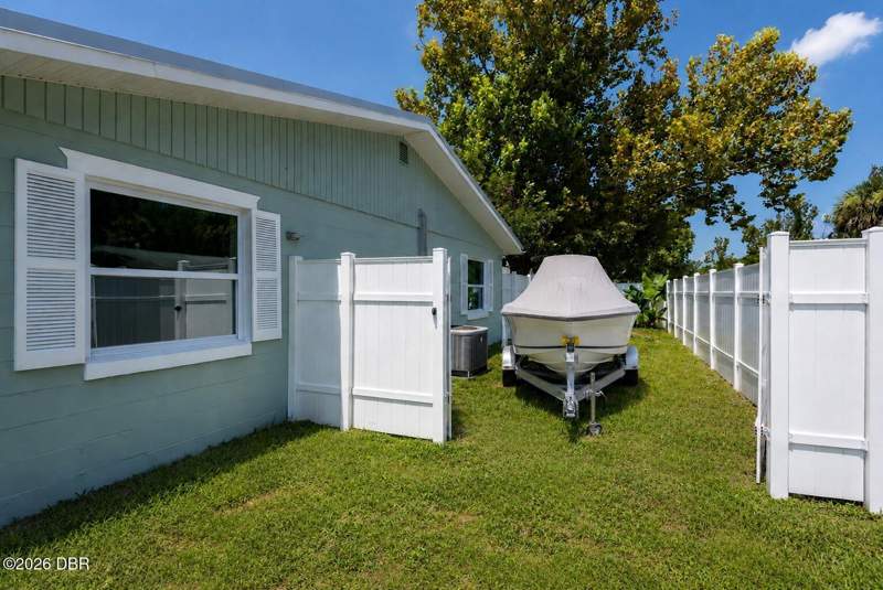 3 bedroom Single Family Residence at 1316 Golf Avenue, Carrollwood, Ormond Beach — photo 2