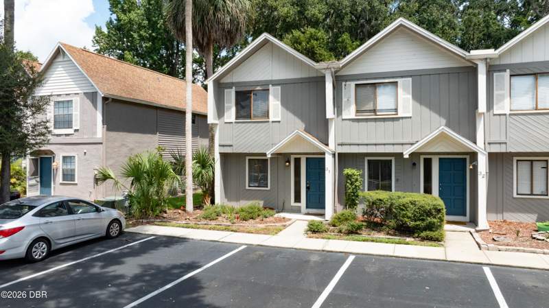 2 bedroom Townhouse at 3960 Willow Trail Run #H31, Trailwood Townhomes, Port Orange — photo 2