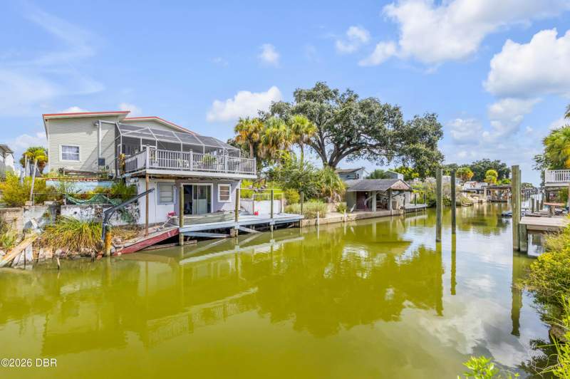 3 bedroom Single Family Residence at 124 Indian Creek Road, Indian Harbor, Oak Hill — photo 2