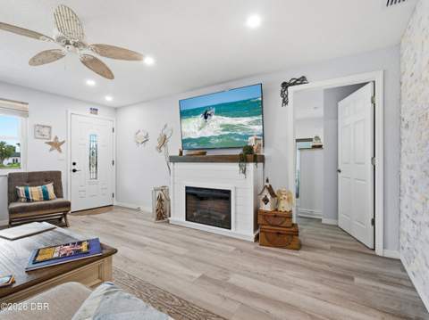 1210 Thompson Place, Daytona Beach FL - photo 11 of 66