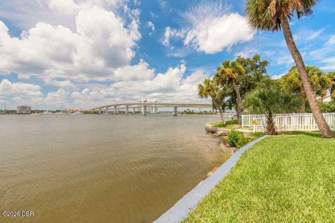 411 N Halifax Avenue #113, Daytona Beach FL - photo 7 of 37