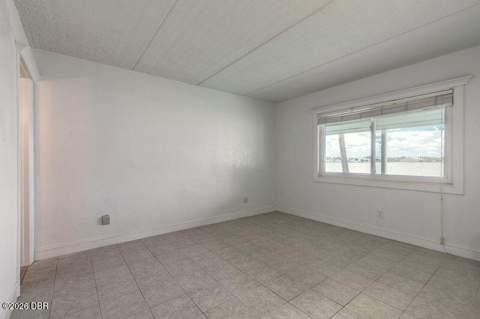 411 N Halifax Avenue #113, Daytona Beach FL - photo 17 of 37