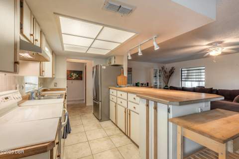 312 Sandpiper Court, Edgewater FL - photo 8 of 40