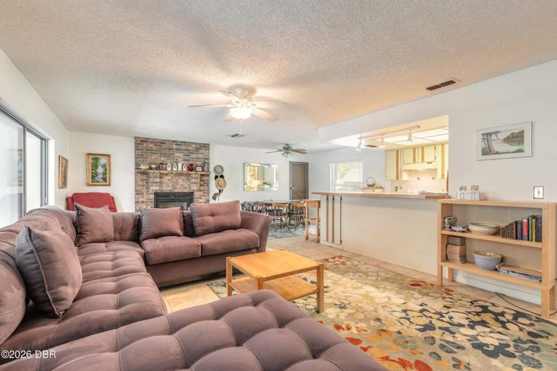2 bedroom Single Family Residence at 312 Sandpiper Court, Pelican Cove West Ph 02, Edgewater — photo 4