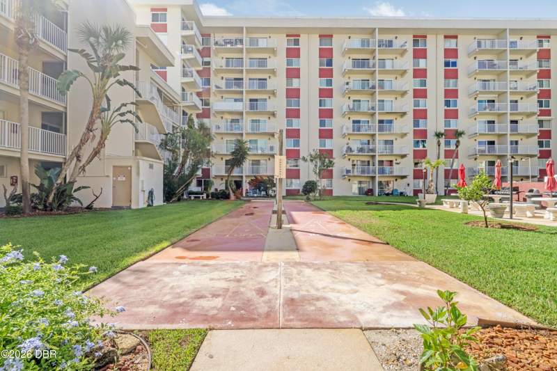 2 bedroom Condominium at 2711 N Halifax Avenue #481, Riverside Condo, Daytona Beach — photo 3