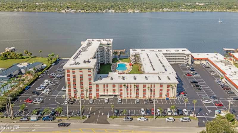 2 bedroom Condominium at 2711 N Halifax Avenue #481, Riverside Condo, Daytona Beach — photo 1
