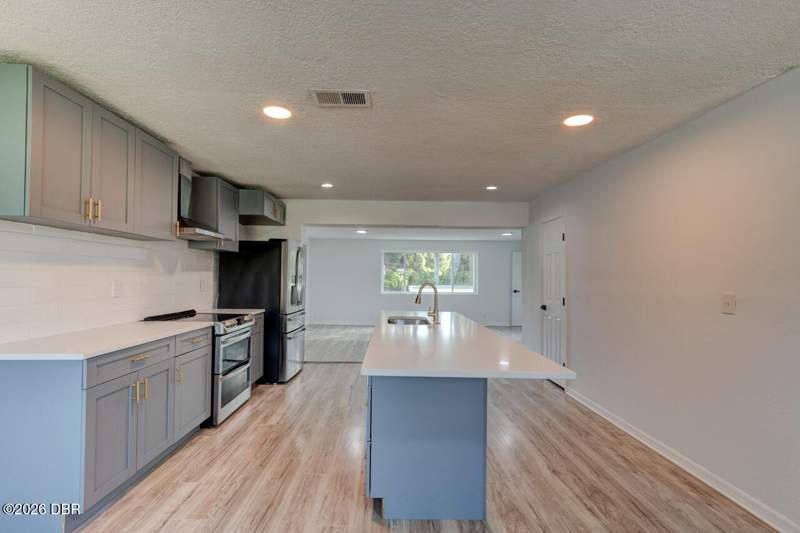 3 bedroom Single Family Residence at 287 N Yonge Street, Ormond Terrace, Ormond Beach — photo 2