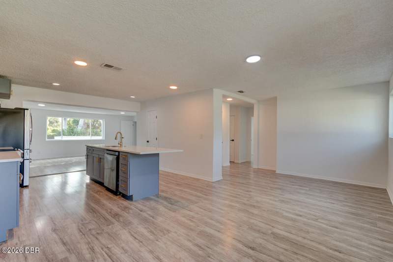 3 bedroom Single Family Residence at 287 N Yonge Street, Ormond Terrace, Ormond Beach — photo 3