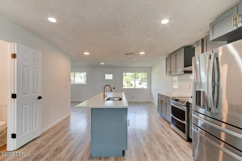 3 bedroom Single Family Residence at 287 N Yonge Street, Ormond Terrace, Ormond Beach — photo 4