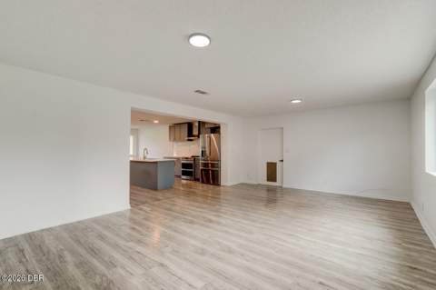 287 N Yonge Street, Ormond Beach FL - photo 6 of 23