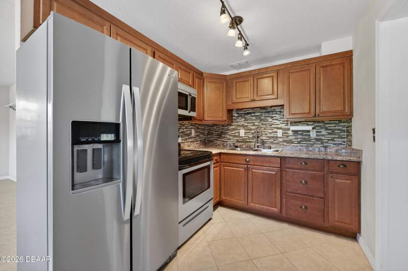 3 bedroom Single Family Residence at 62 Brooks Drive, Ormond By The Sea, Ormond Beach — photo 3
