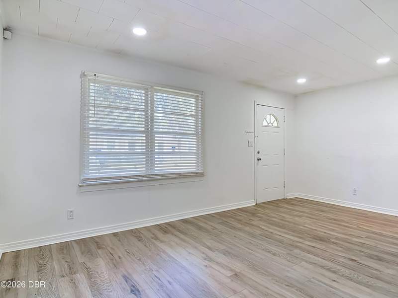 2 bedroom Single Family Residence at 709 Edwards Street, Edwards And Fields, Daytona Beach — photo 4