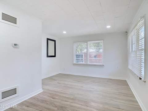 709 Edwards Street, Daytona Beach FL - photo 6 of 43