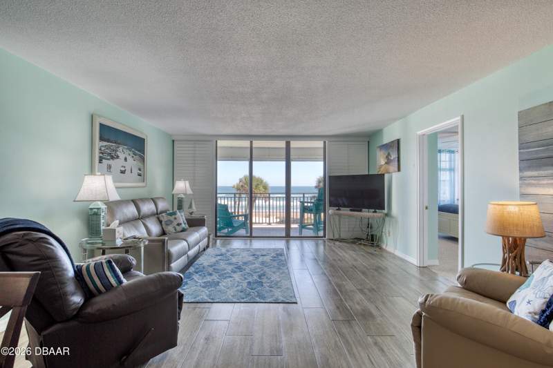 2 bedroom Condominium at 915 Ocean Shore Boulevard #2010, Shoreham Beach, Ormond Beach — photo 3